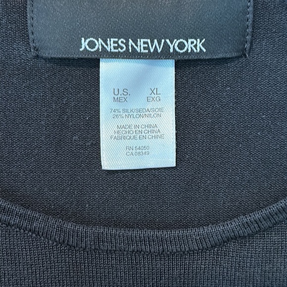 Jones New York top - Picture 2 of 4